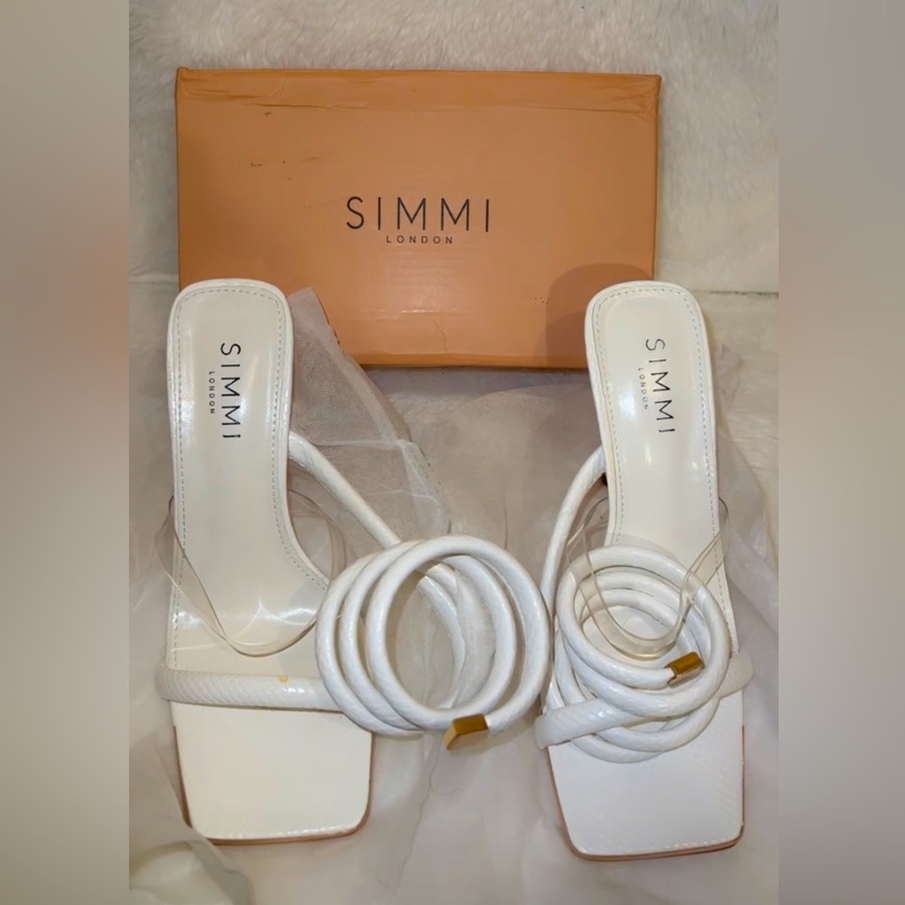 SIMMI White Shoes